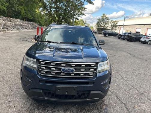 2017 Ford Explorer Base