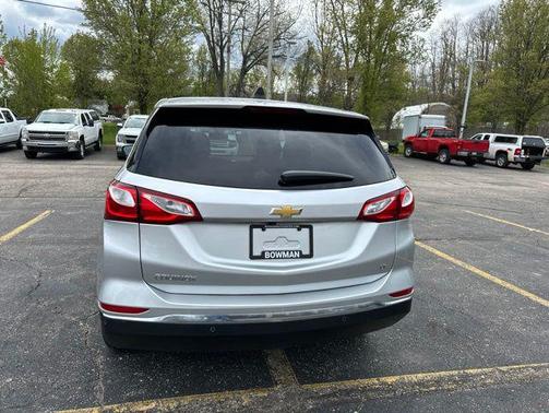 Silver Ice Metallic 2019 Chevrolet Equinox 1LT