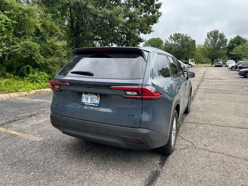 Cloud 2025 Toyota Grand Highlander XLE