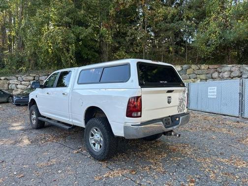 2018 RAM 2500 SLT Crew Cab 4x4 6'4' Box