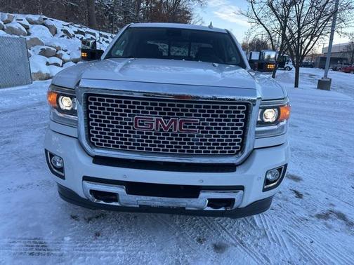 2016 GMC Sierra 2500 Denali