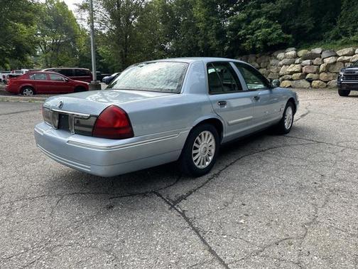 2010 Mercury Grand Marquis LS (Fleet Only)