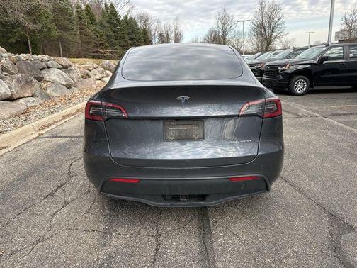 Midnight Silver Metallic 2023 Tesla Model Y Long Range Dual Motor All-Wheel Drive