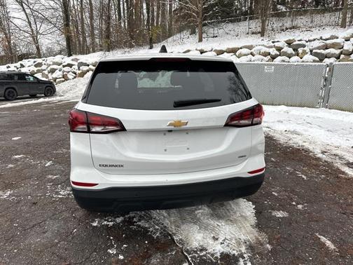 2022 Chevrolet Equinox LS