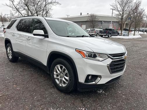 2020 Chevrolet Traverse LT Cloth