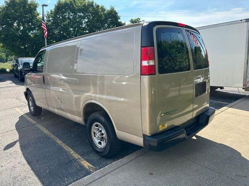 01u 2017 Chevrolet Express 2500 Work Van