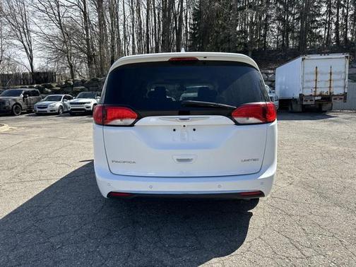 2018 Chrysler Pacifica Limited