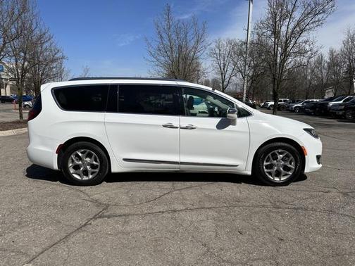 2018 Chrysler Pacifica Limited