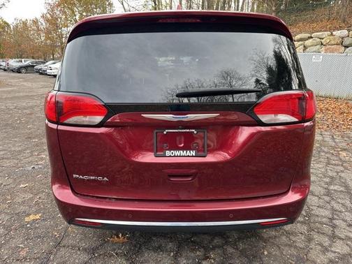 2018 Chrysler Pacifica Touring-L