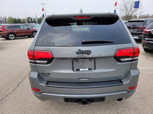 Photo 5 of 25 of 2020 Jeep Grand Cherokee Altitude