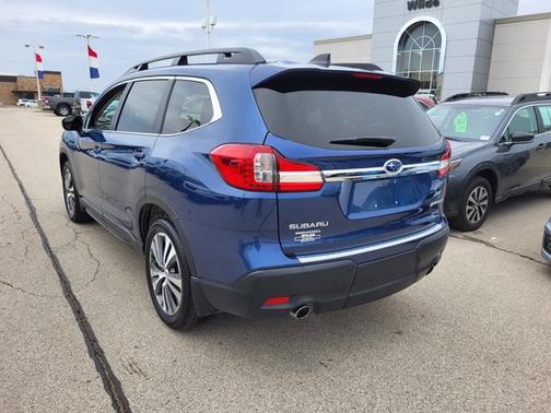 Photo 4 of 30 of 2021 Subaru Ascent Premium