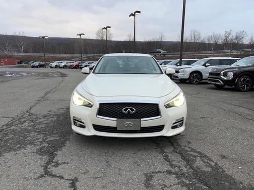 Photo 2 of 20 of 2016 INFINITI Q50 3.0T Premium