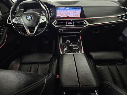 Mineral White Metallic 2020 BMW X7 xDrive40i