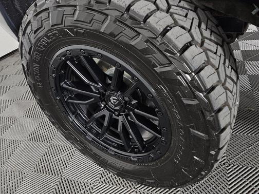 Dark Slate Metallic 2017 GMC Sierra 1500 Denali