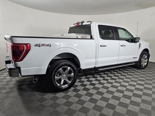 Oxford White 2023 Ford F-150 XLT
