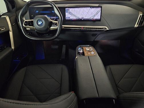 Mineral White Metallic 2023 BMW iX xDrive50