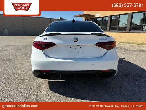 2018 Alfa Romeo Giulia Base