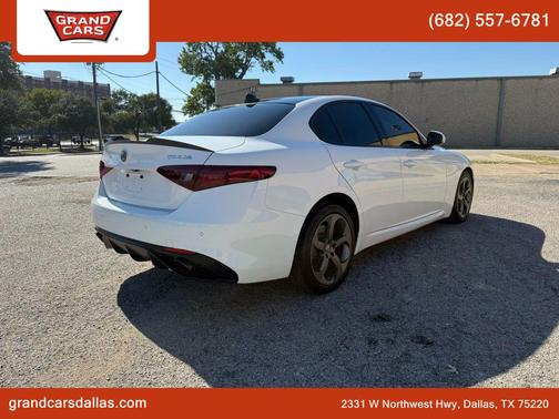 2018 Alfa Romeo Giulia Base