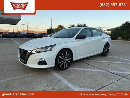 2022 Nissan Altima SR FWD
