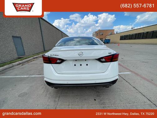 2022 Nissan Altima SR FWD