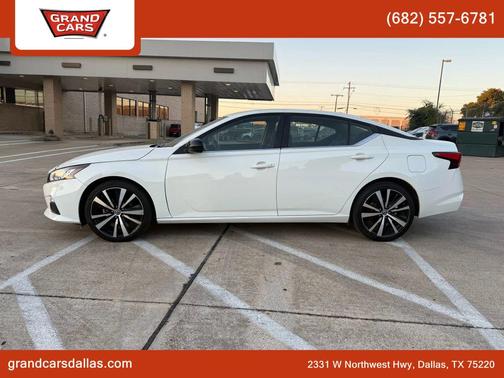 2022 Nissan Altima SR FWD