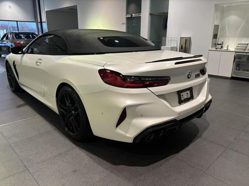 2022 BMW M8 Competition