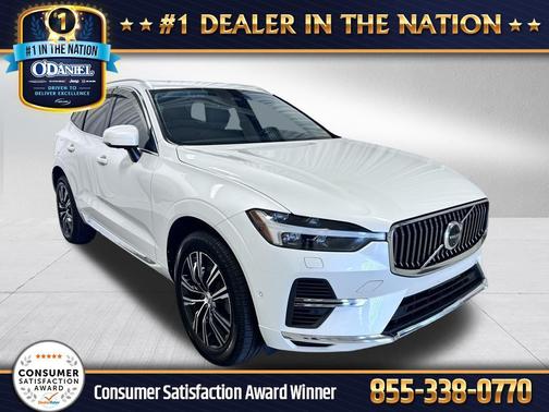 Crystal White 2022 Volvo XC60 Recharge Plug-In Hybrid T8 Inscription