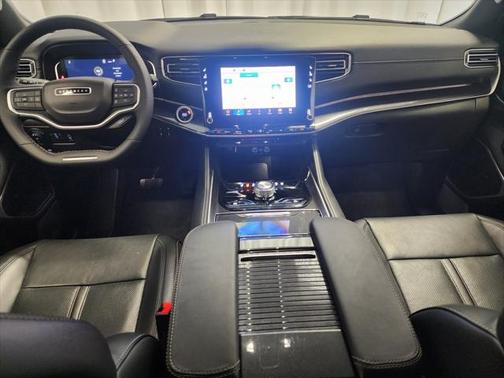 2024 Jeep Wagoneer Base