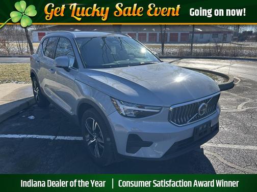 2024 Volvo XC40 B5 Core