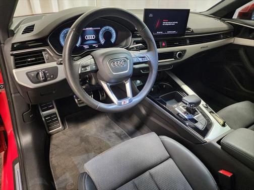 2022 Audi A4 45 S line Premium Plus
