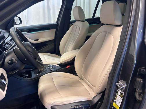 Mineral Gray Metallic 2020 BMW X1 xDrive28i