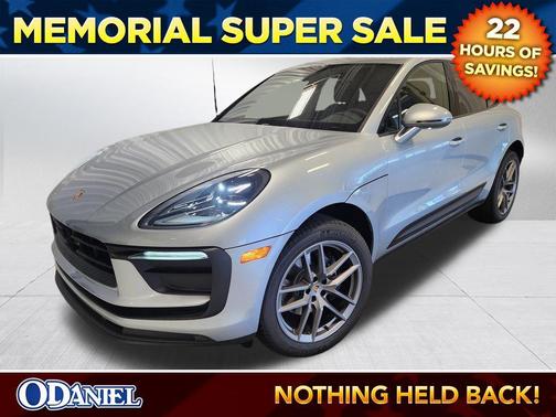 Dolomite Silver Metallic 2025 Porsche Macan Macan