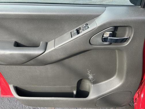 2011 Nissan Frontier SV