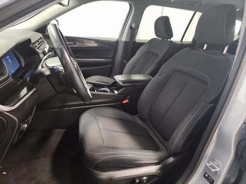 2021 Jeep Grand Cherokee L Laredo