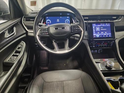 2021 Jeep Grand Cherokee L Laredo