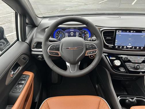 2026 Chrysler Pacifica L