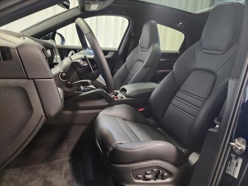 2024 Porsche Cayenne