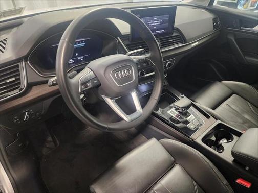 2024 Audi Q5 45 S line Premium