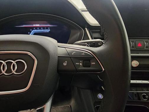 2024 Audi Q5 45 S line Premium