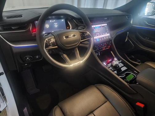 2025 Jeep Grand Cherokee Overland
