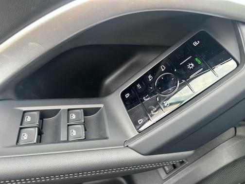 2025 Audi Q5 Premium TFSI quattro S tronic