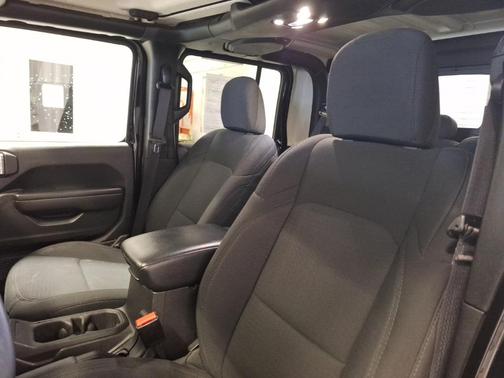 2023 Jeep Gladiator Sport S