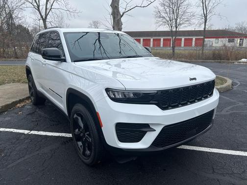 2023 Jeep Grand Cherokee Altitude
