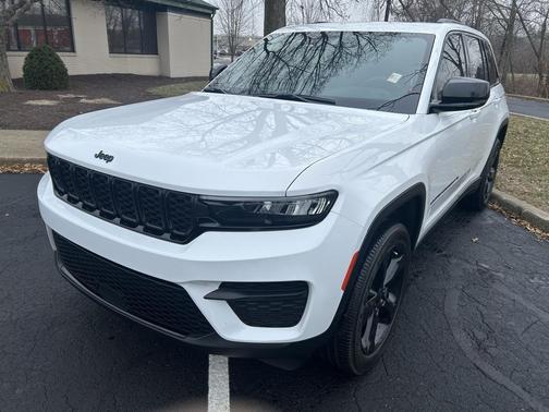 2023 Jeep Grand Cherokee Altitude