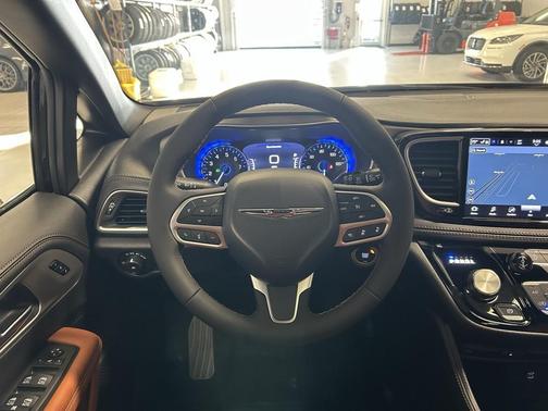 2026 Chrysler Pacifica L