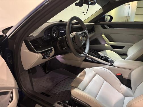 2025 Porsche 911 Turbo S