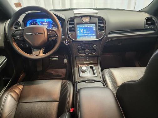 2023 Chrysler 300 C
