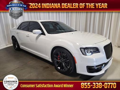 2023 Chrysler 300 C