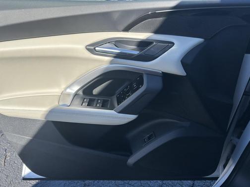 2025 Audi Q5 2.0T Premium