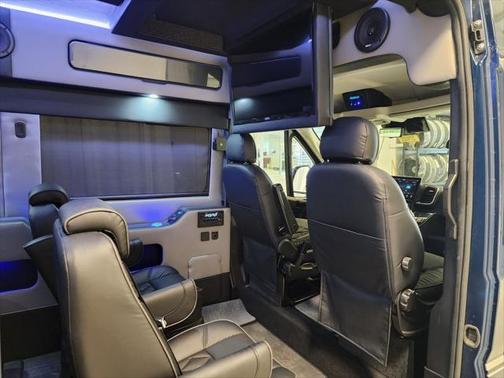 2023 RAM ProMaster 2500 Window Van High Roof